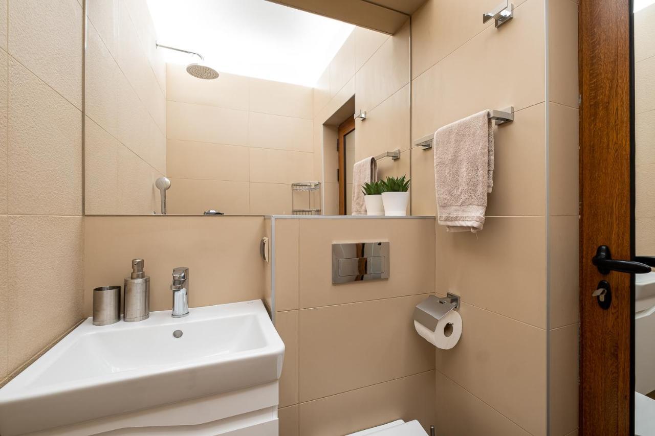 Bohemia - New Apartment With Stylish Design โซเฟีย ภายนอก รูปภาพ